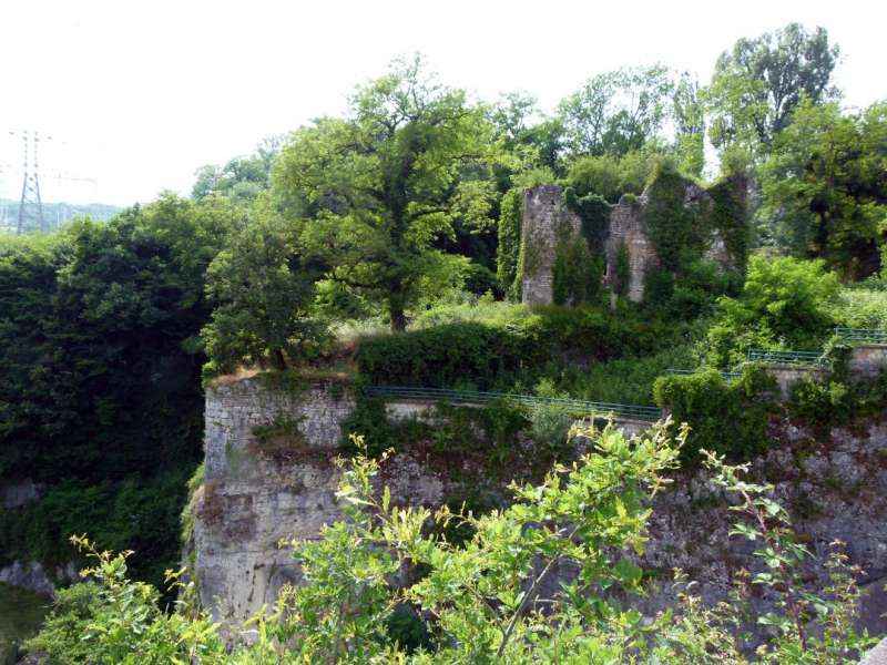 chateau genissiat 1 jpg